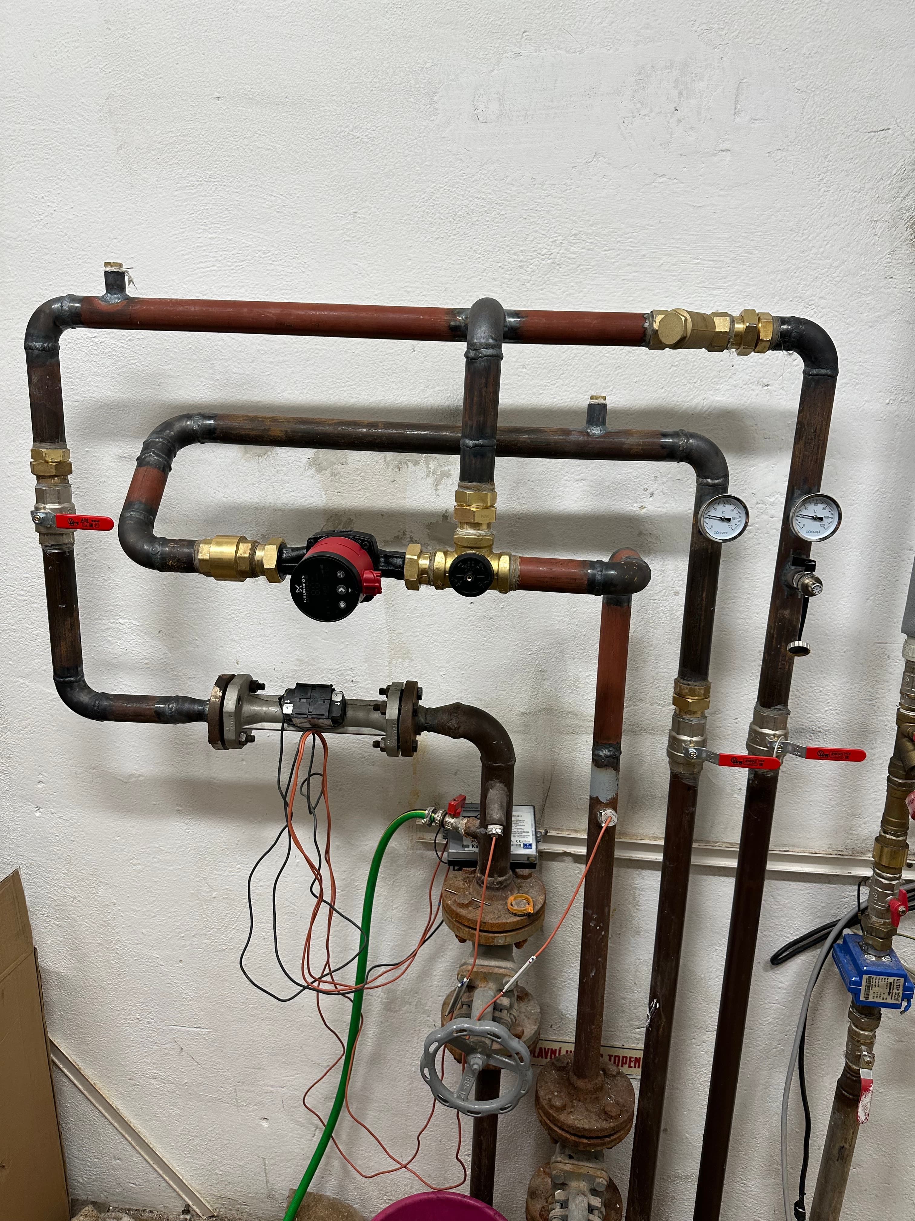 Napojení topení v MŠ